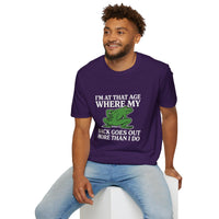 MSKOUTAA — "I'm At That Age Where My Back Goes Out More Than I Do" Funny Frog Tee