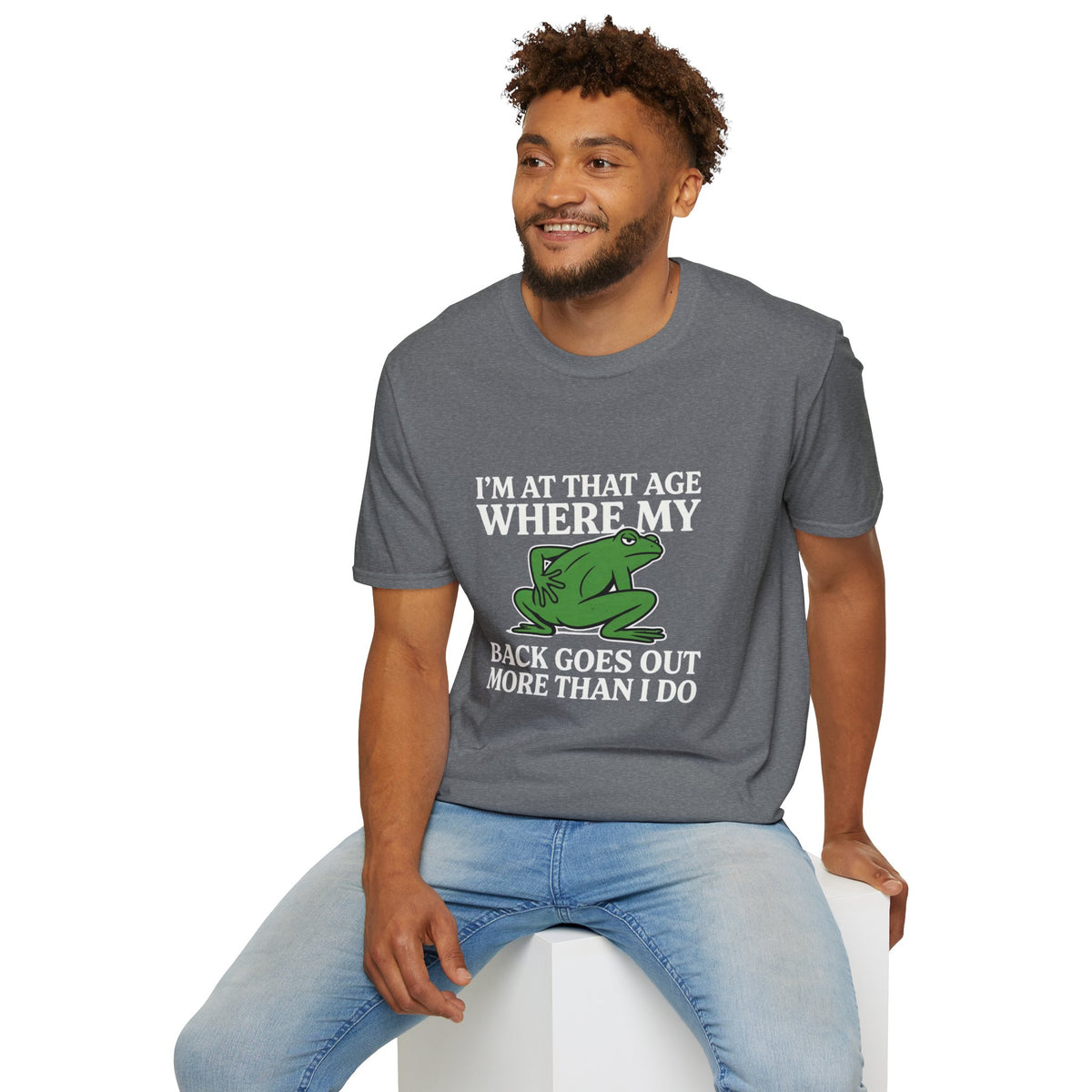 MSKOUTAA — "I'm At That Age Where My Back Goes Out More Than I Do" Funny Frog Tee