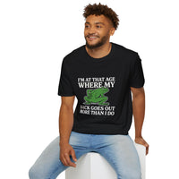 MSKOUTAA — "I'm At That Age Where My Back Goes Out More Than I Do" Funny Frog Tee